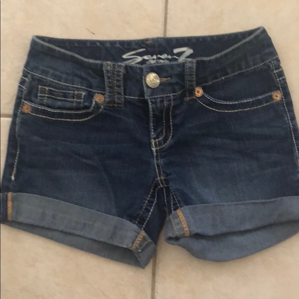 Seven 7 denim shorts size 27